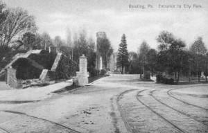 The Penn Street entrance to the "Commons". From a postcard.